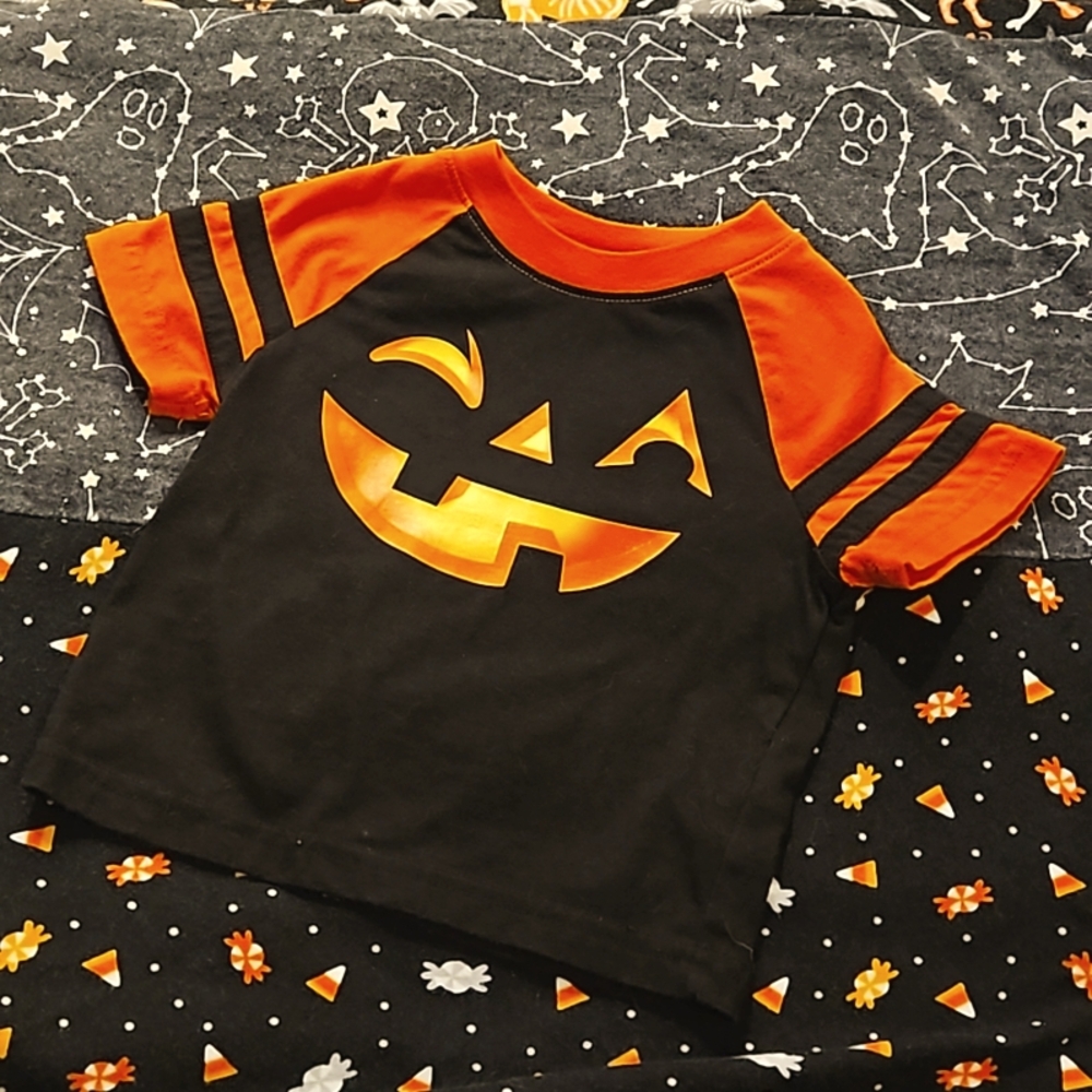 5/$13 Jack-o-Lantern Tee - Picture 1 of 3